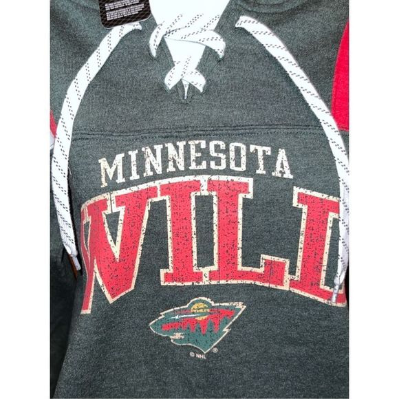 NWT NHL MN Wild Hockey Lace Up Hoodie Size Small - Picture 4 of 5